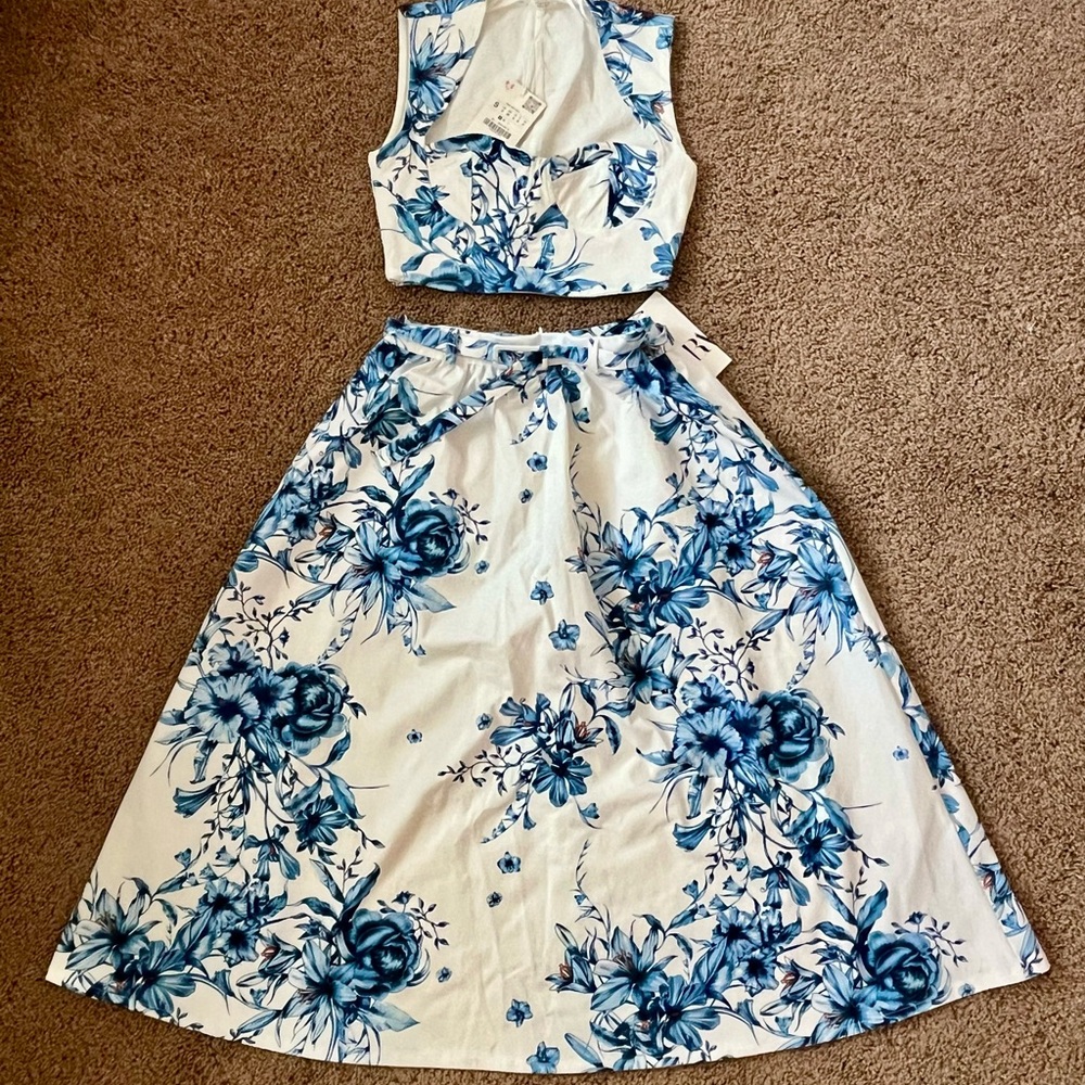Zara Blue and White Floral A-Line Skirt Set